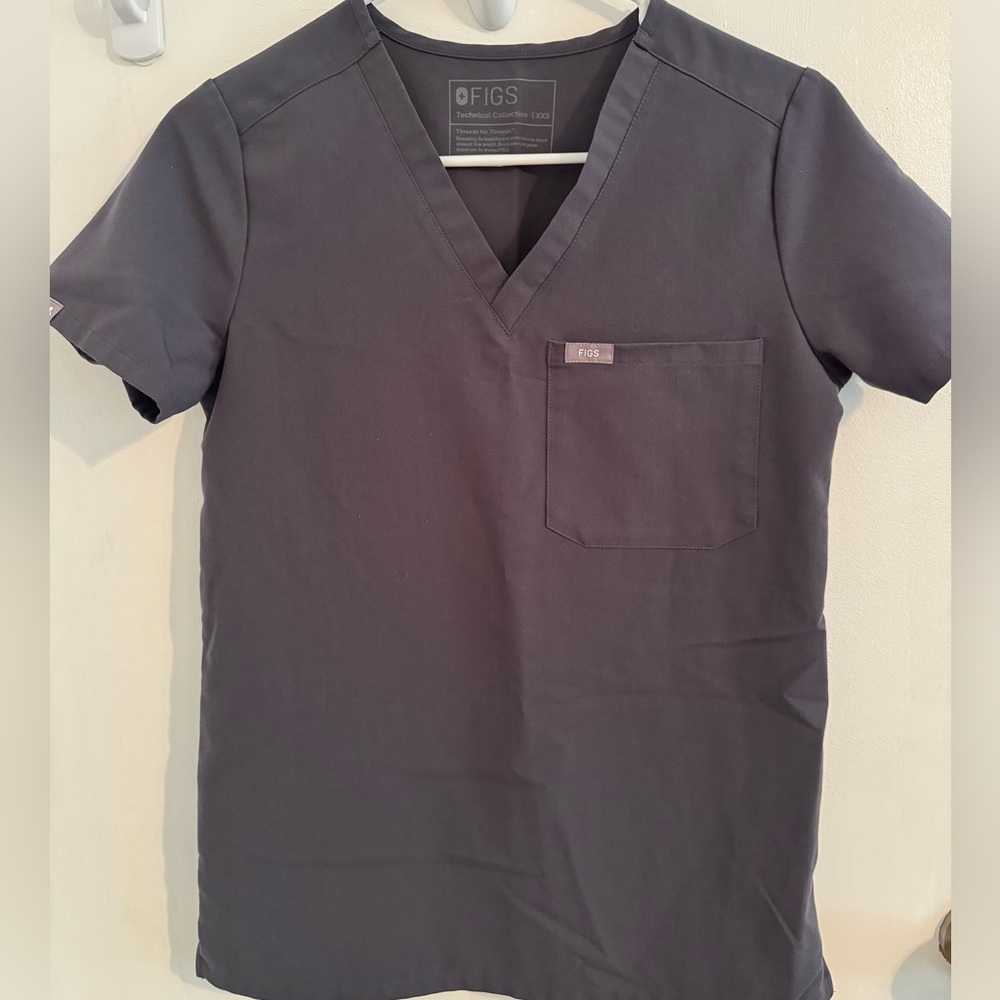 Figs Scrub Top